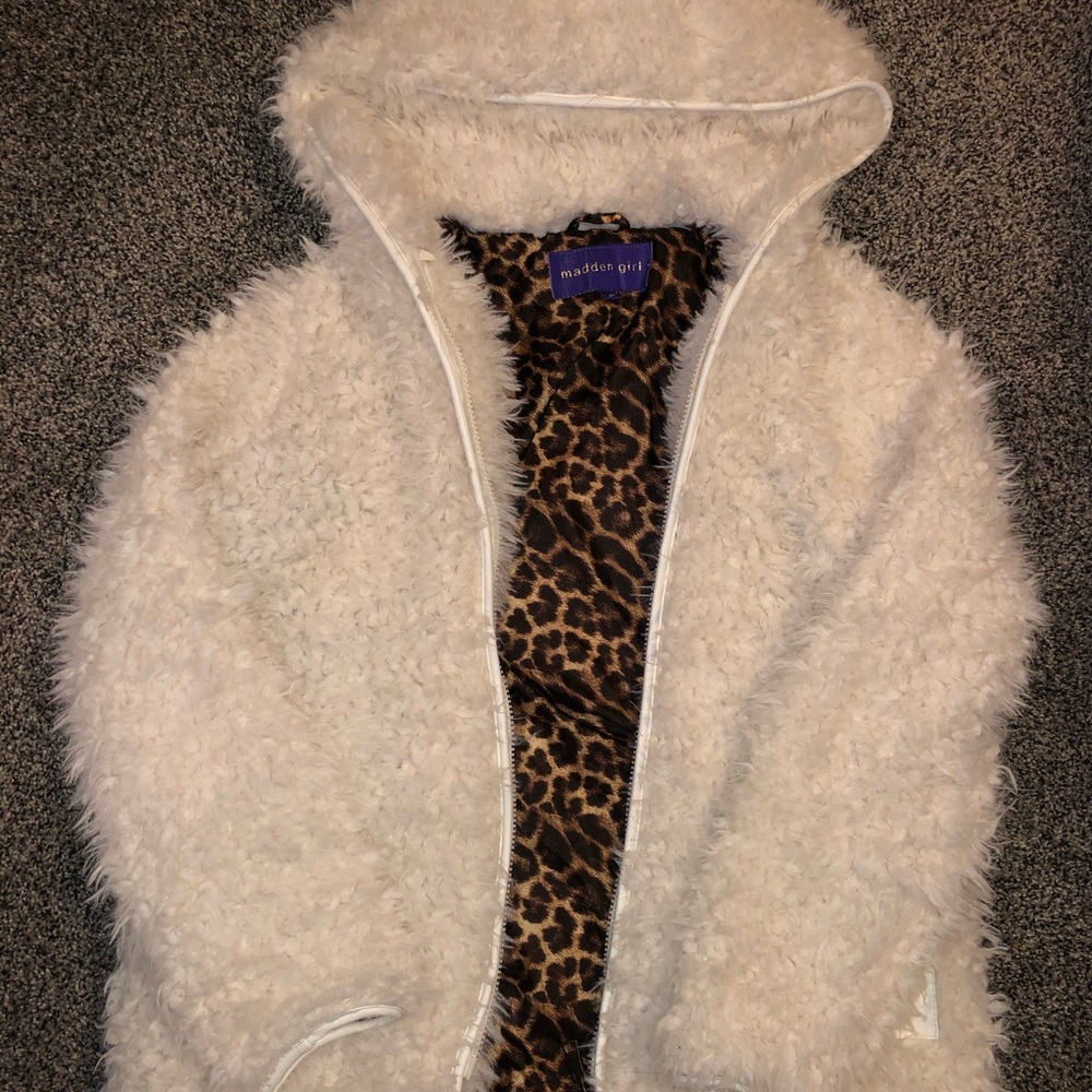 Coat - Picture 2 of 3